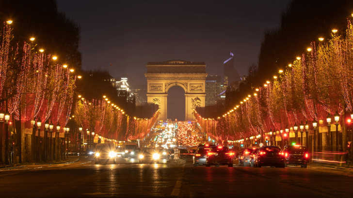 De Champs-Élysées en de Arc de Triomphe: Klassieke Bezienswaardigheden in Parijs