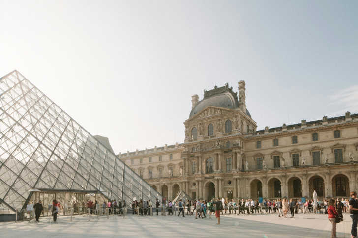 Het Louvre: Meest Bezochte Bezienswaardigheid in Parijs